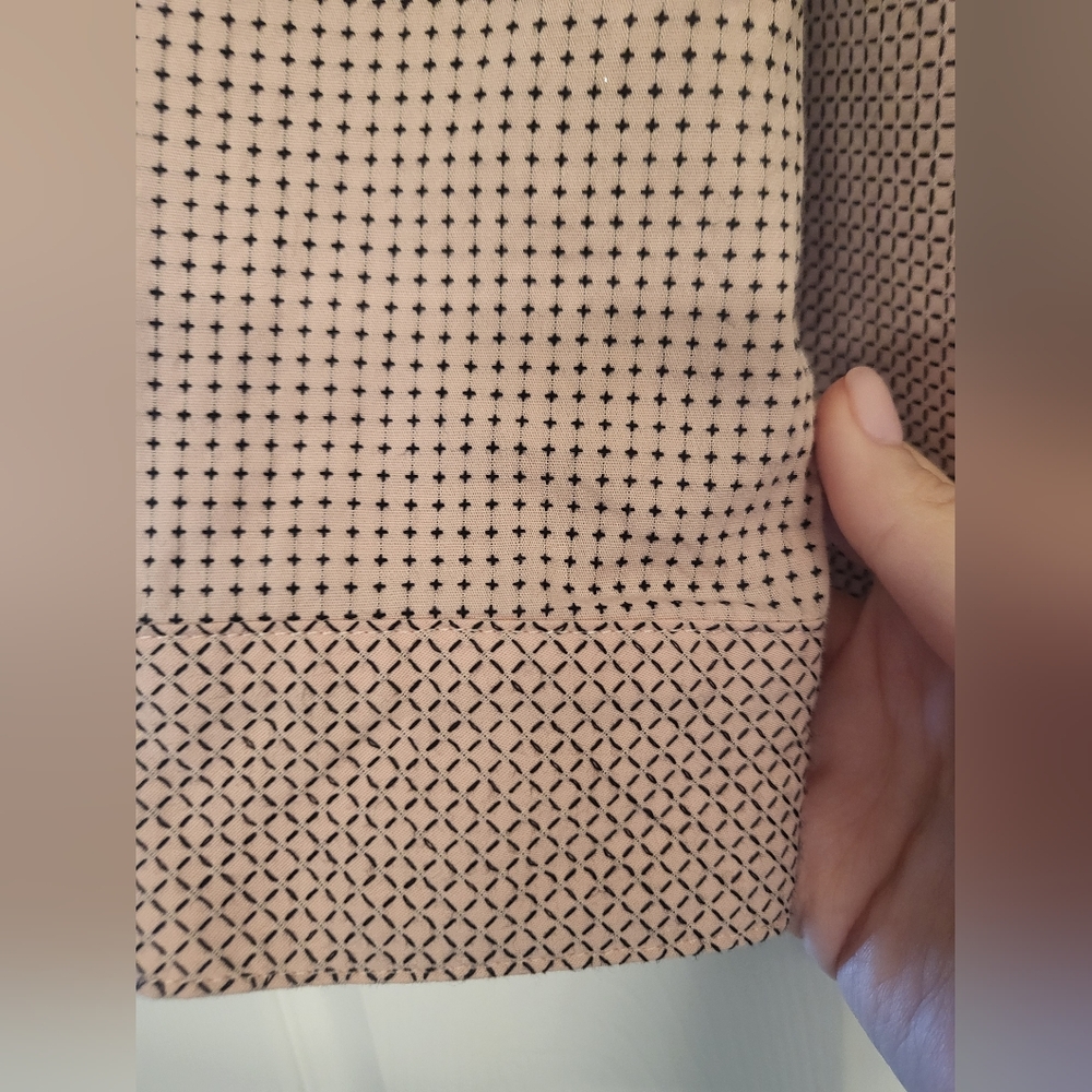 Patterned Button-Up Shirt - Picture 4 of 6
